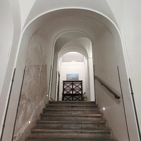 Maria's Magione, In Centro Апартаменты *